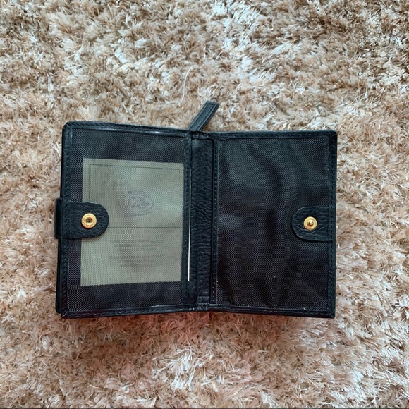 Black Hasp & Zip Style Leather Avorio Wallet - Picture 9 of 10